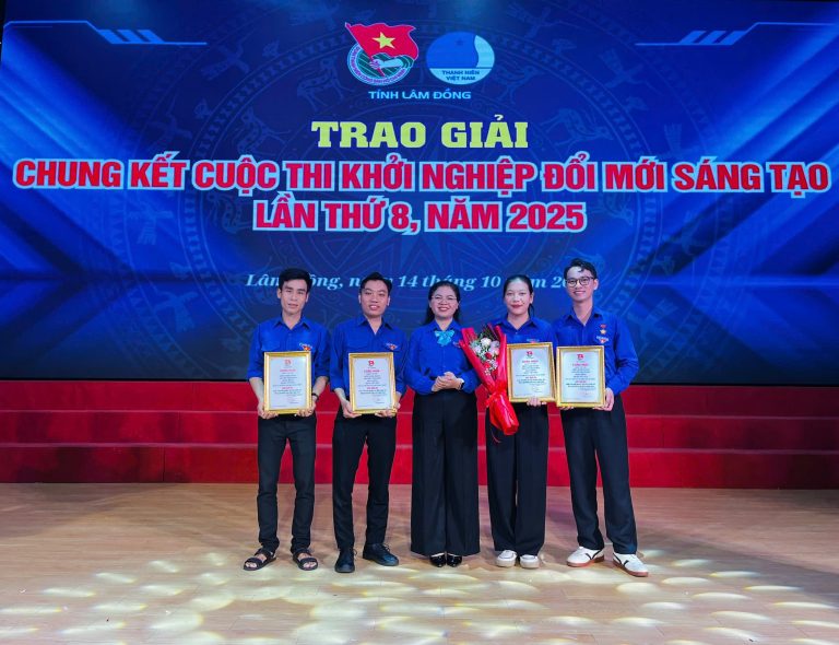 z7116801218051_8798a0d983a9f0329c09317945865ee8